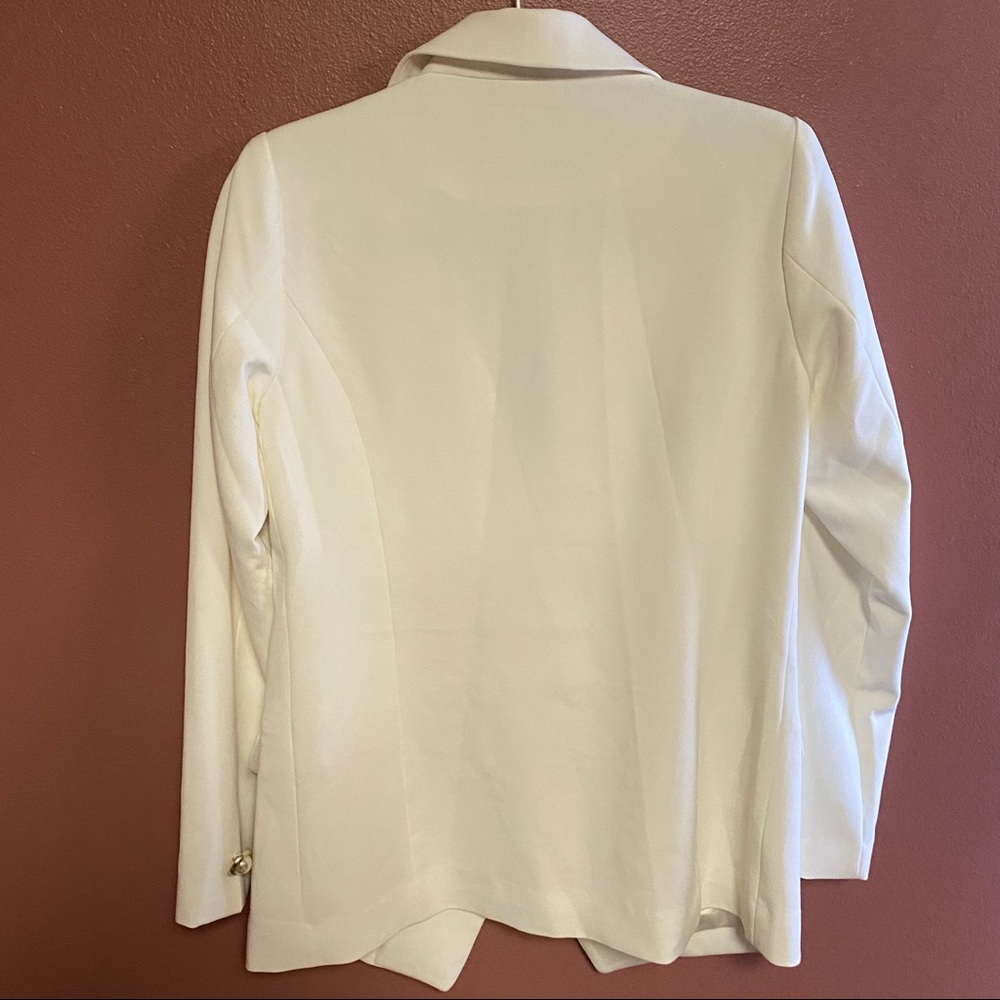 Linea by Louis Dell'olio blazer in white with pearl button size 2 - Picture 4 of 7